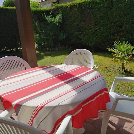 CAPBRETON Résidence LE BOSQUET AUX ECUREUILS Villa avec piscine en copropriété Exterior foto